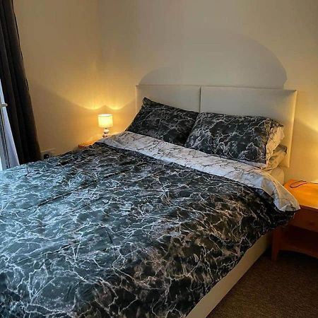 Ham Road Apartment Worthing Bagian luar foto