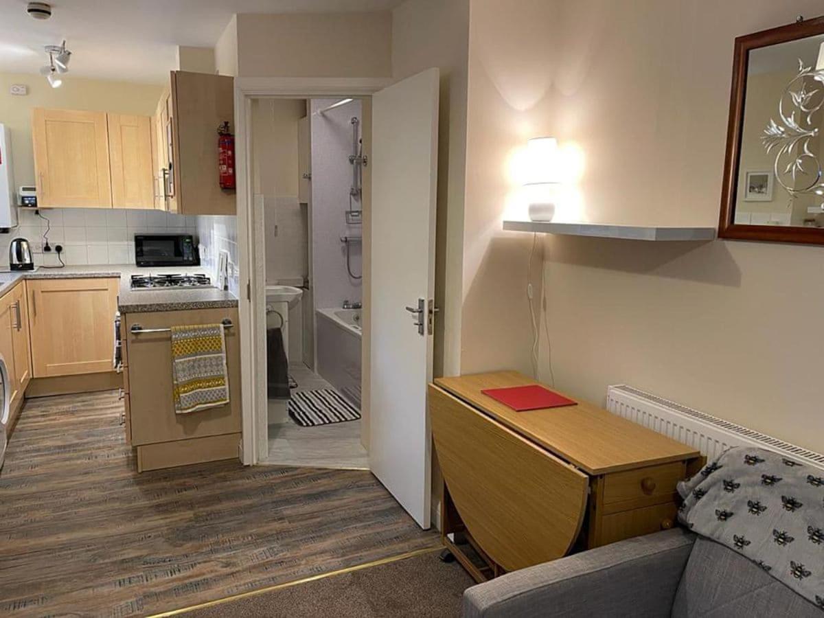 Ham Road Apartment Worthing Bagian luar foto